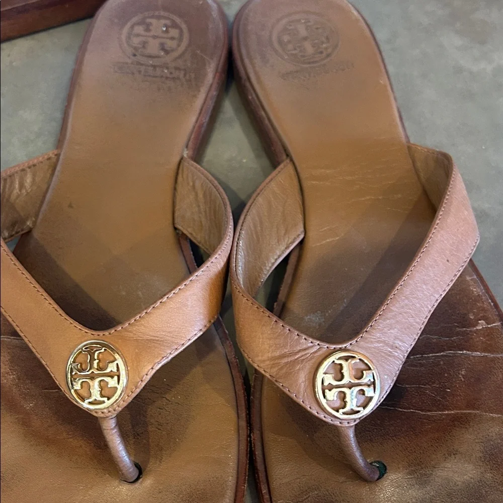 Tory Burch Brown Leather Benton Thong Flip Flops Sz 8